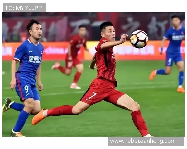 多位足球明星化身老人展现幽默风采引发网友热议 多位足球明星化身老人展现幽默风采引发网友热议