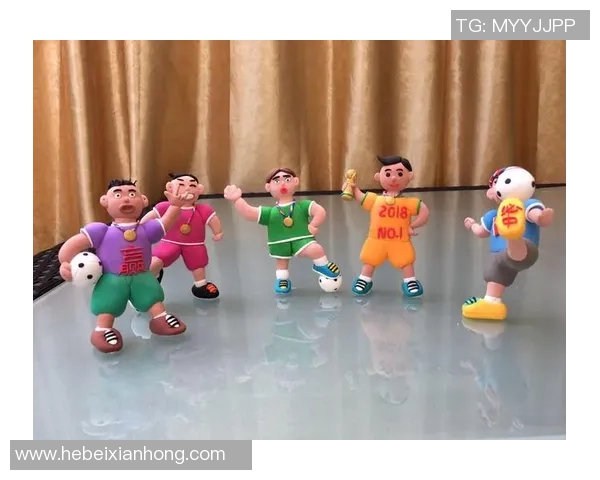 用胶泥雕刻足球明星形象展现运动魅力与艺术创意